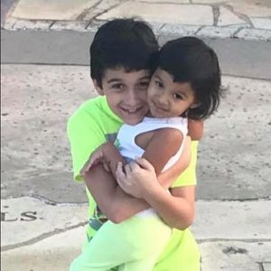 Meet your Posher, Lorie